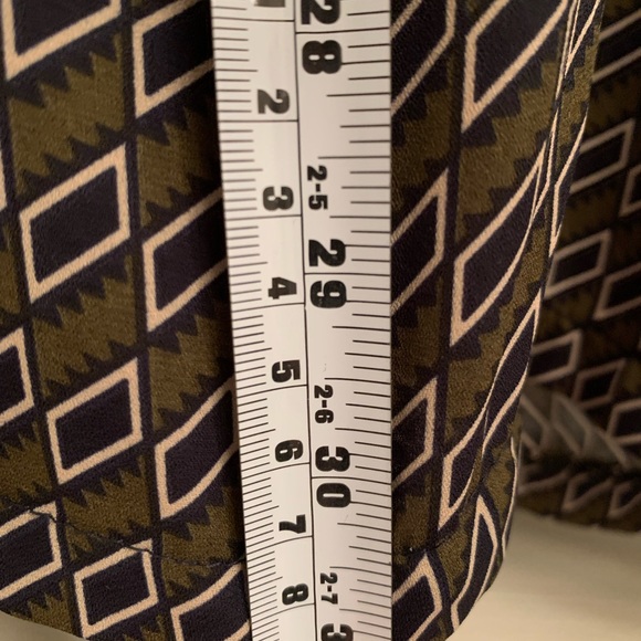 Graphic print dress - Picture 6 of 7